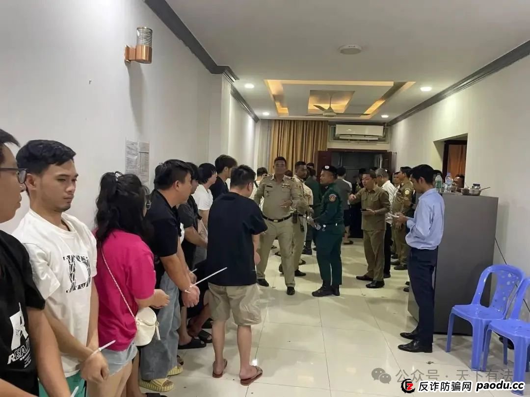 场面震撼！柬埔寨电诈园区上演集体大逃亡！
